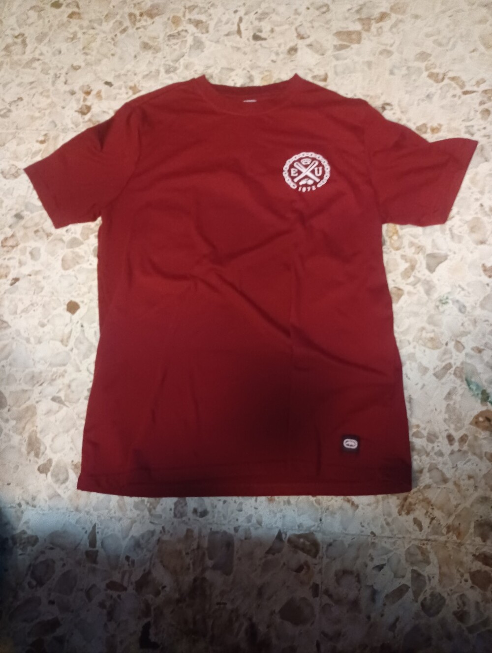 Ecko Unlimited Maroon Short Sleeve Graphic Tee Men's NWOT Small